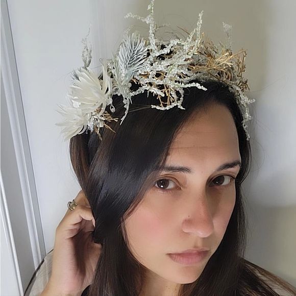 Winter bridal themed tiara headband handmade new wedding - Picture 9 of 9